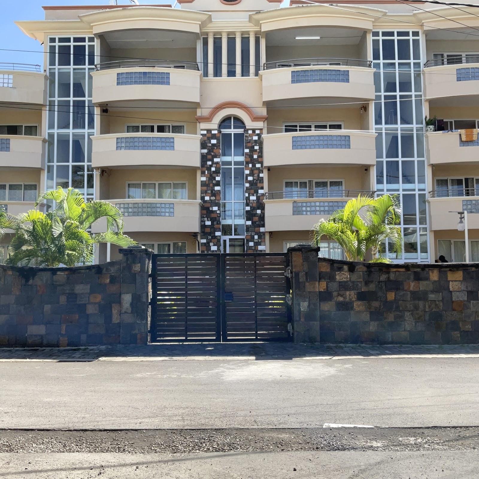 Sunrise Guesthouse - photo 5