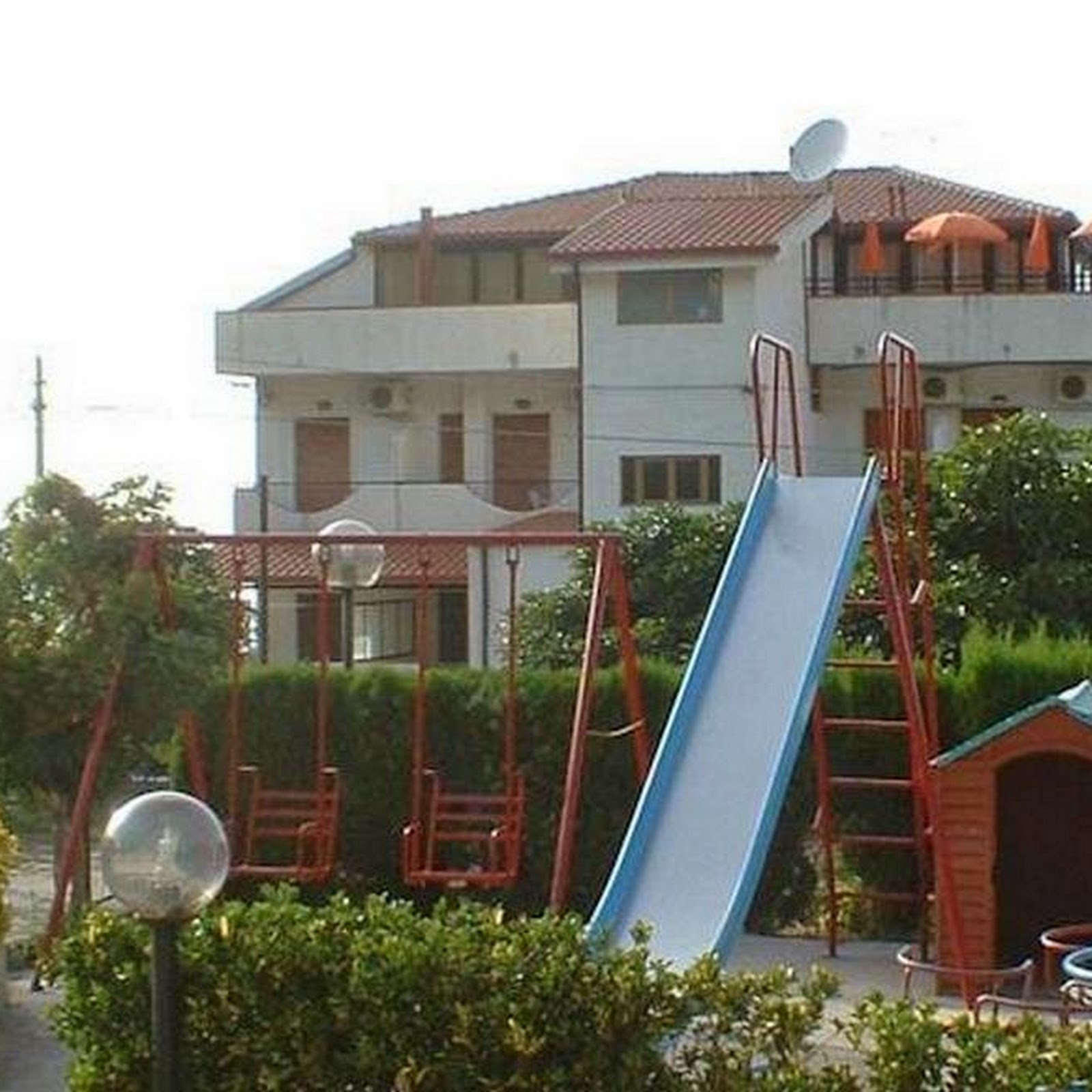 Prince Apartments - photo 3