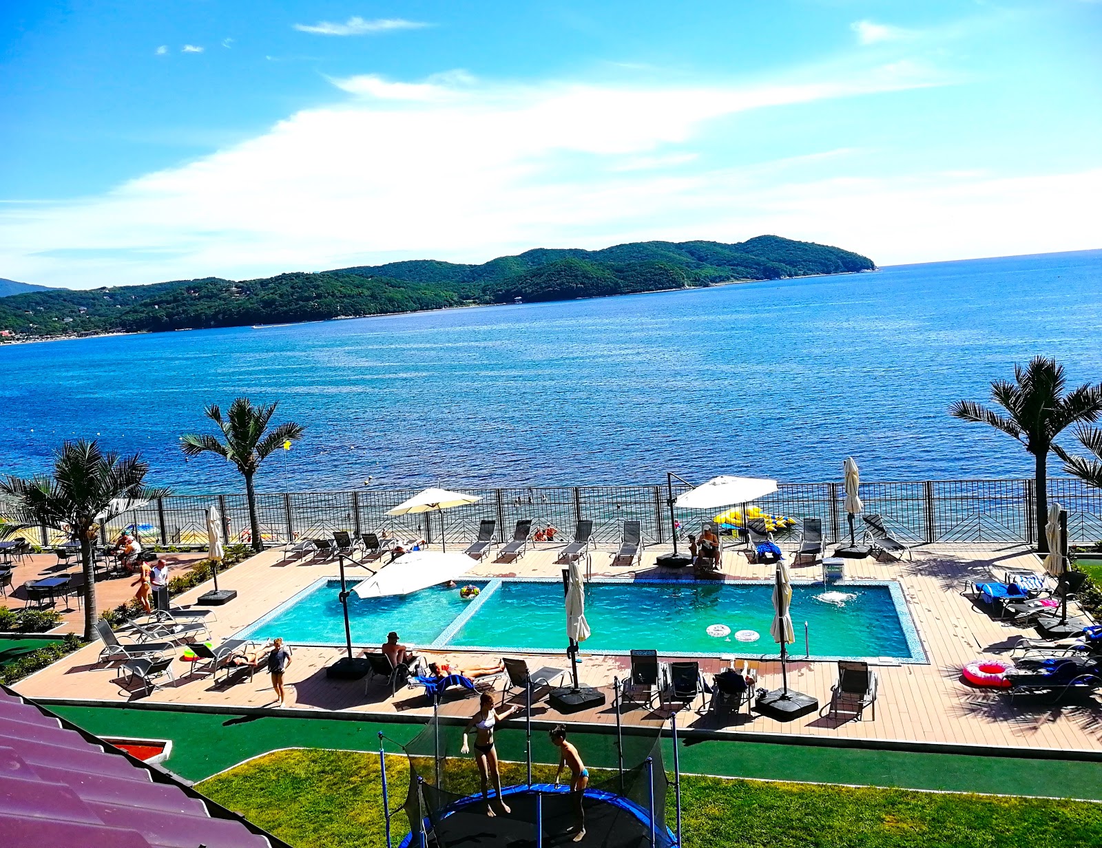 Апартаменты "Sea View" в Андреевке (Си Вью)