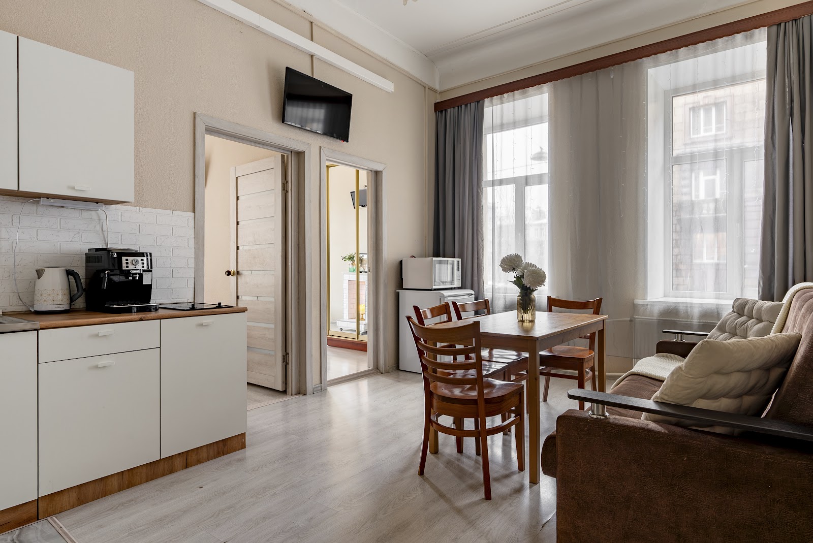 Апартаменты на Василеостровской - photo 2