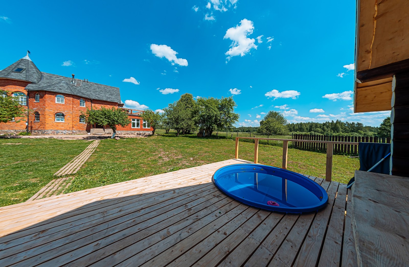 Замок в лесу - photo 4