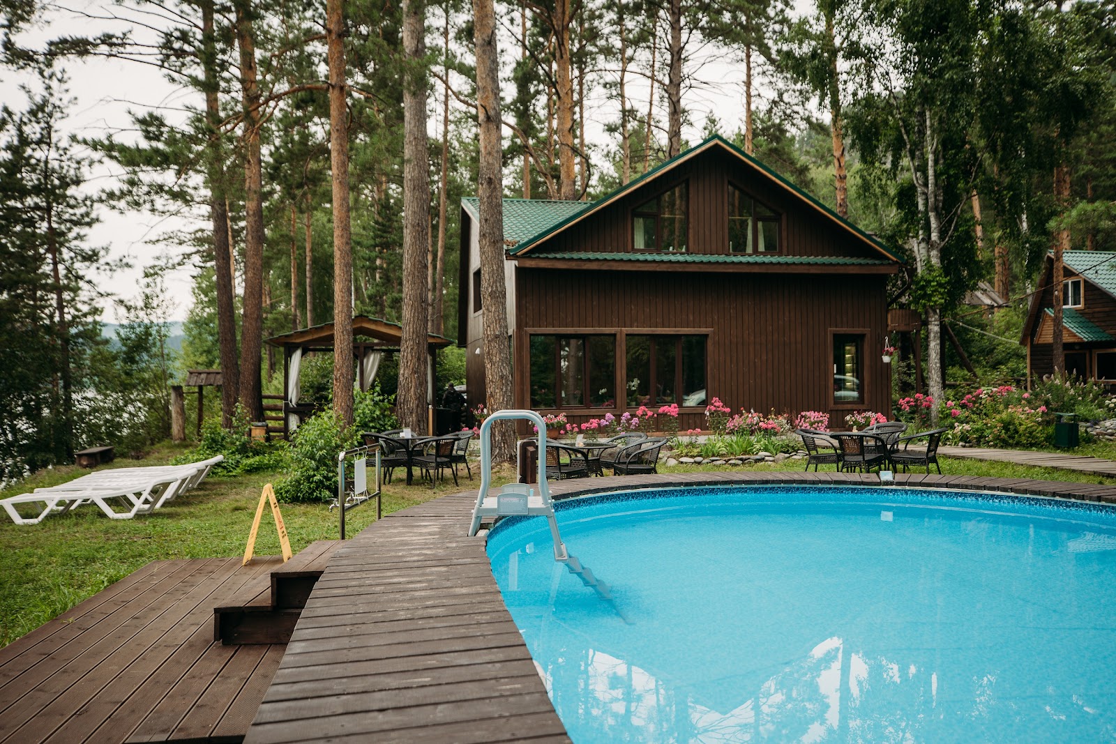 ОТЕЛЬ ЛЮБАВА