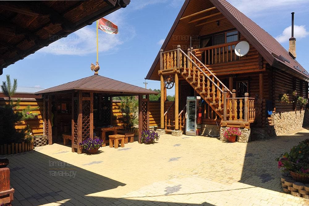 Семейный гостевой дом на Зеленой