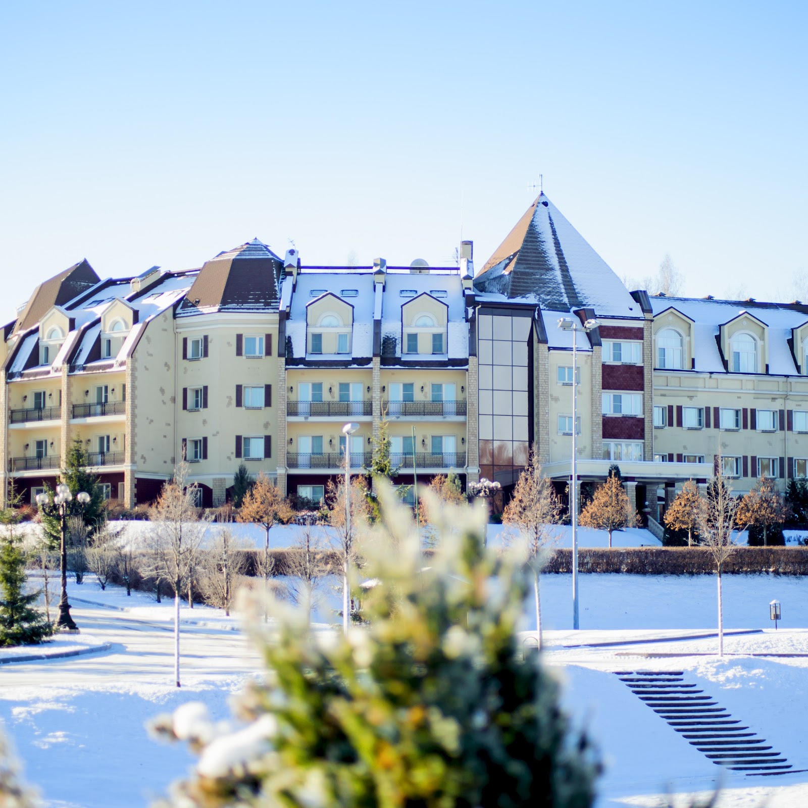 ЛЕВЪ загородный клуб