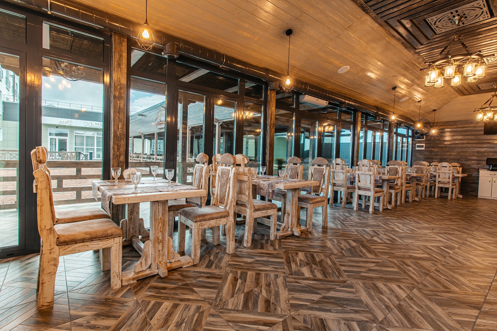 Ресторанно - Гостиничный комплекс "Араз Палас"