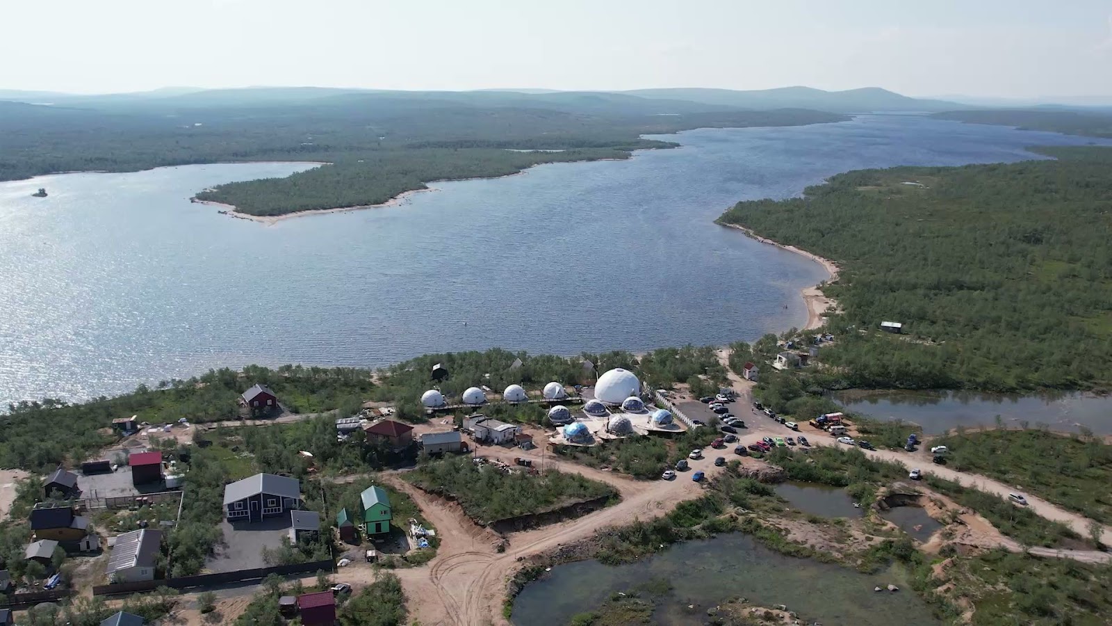 Глэмпинг Аврора Вилладж Деревня Северного Сияния Отель Aurora Village Murmansk Eco Hotel Igloo officially site Аврора Вилладж Официальный сайт. Купола - Иглу ждут Вас в Эко отеле Мурманске в 50 км по дороге в Териберку - photo 4