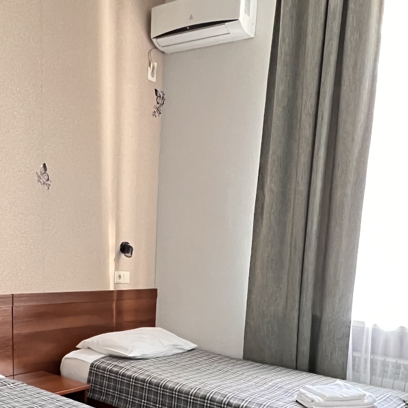 Garden Hotel - photo 2