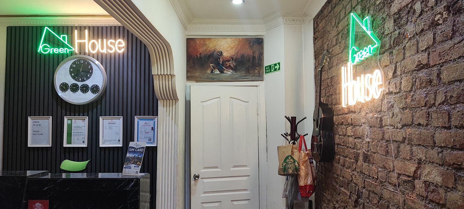 Green Hostel - photo 2