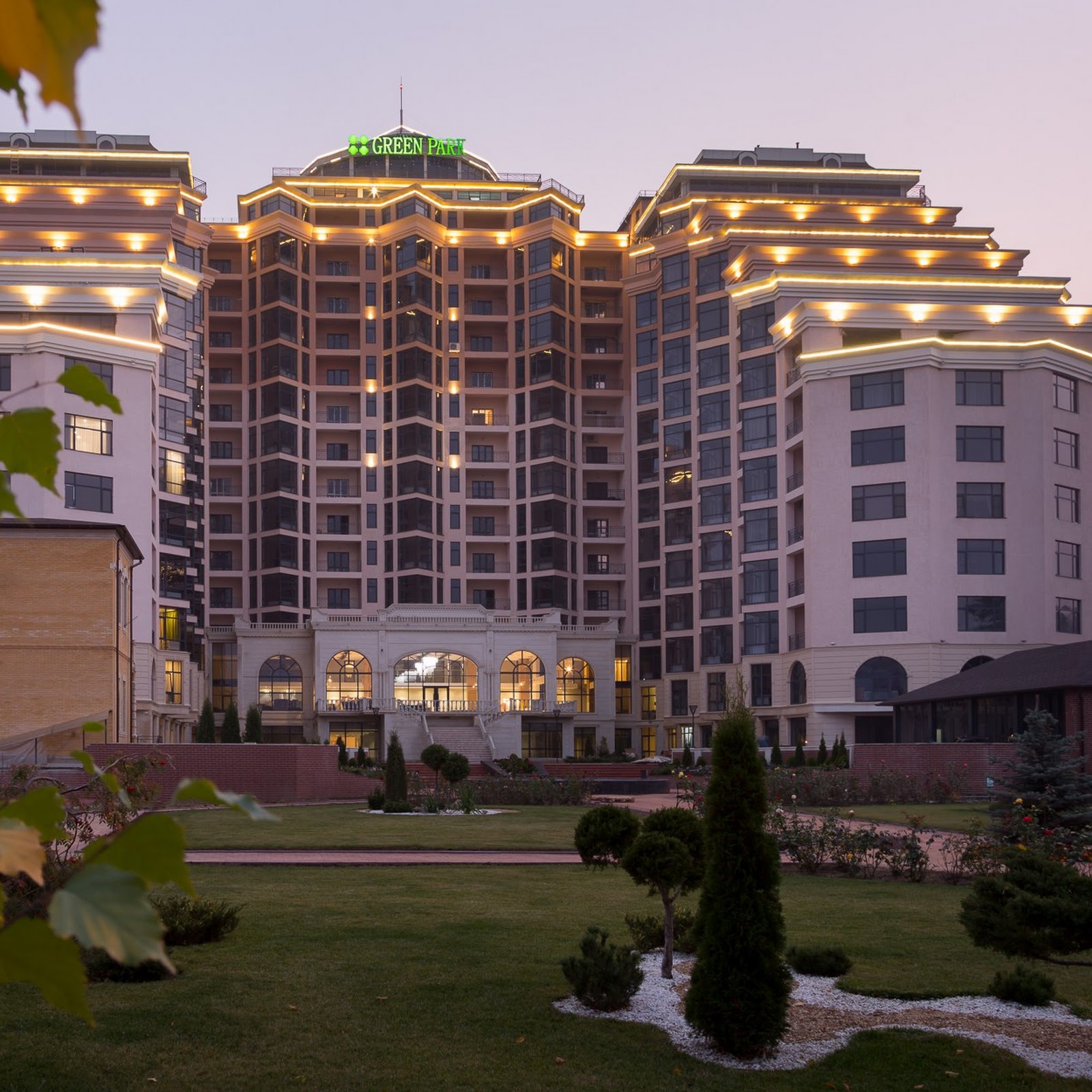 У колоннады - photo 5