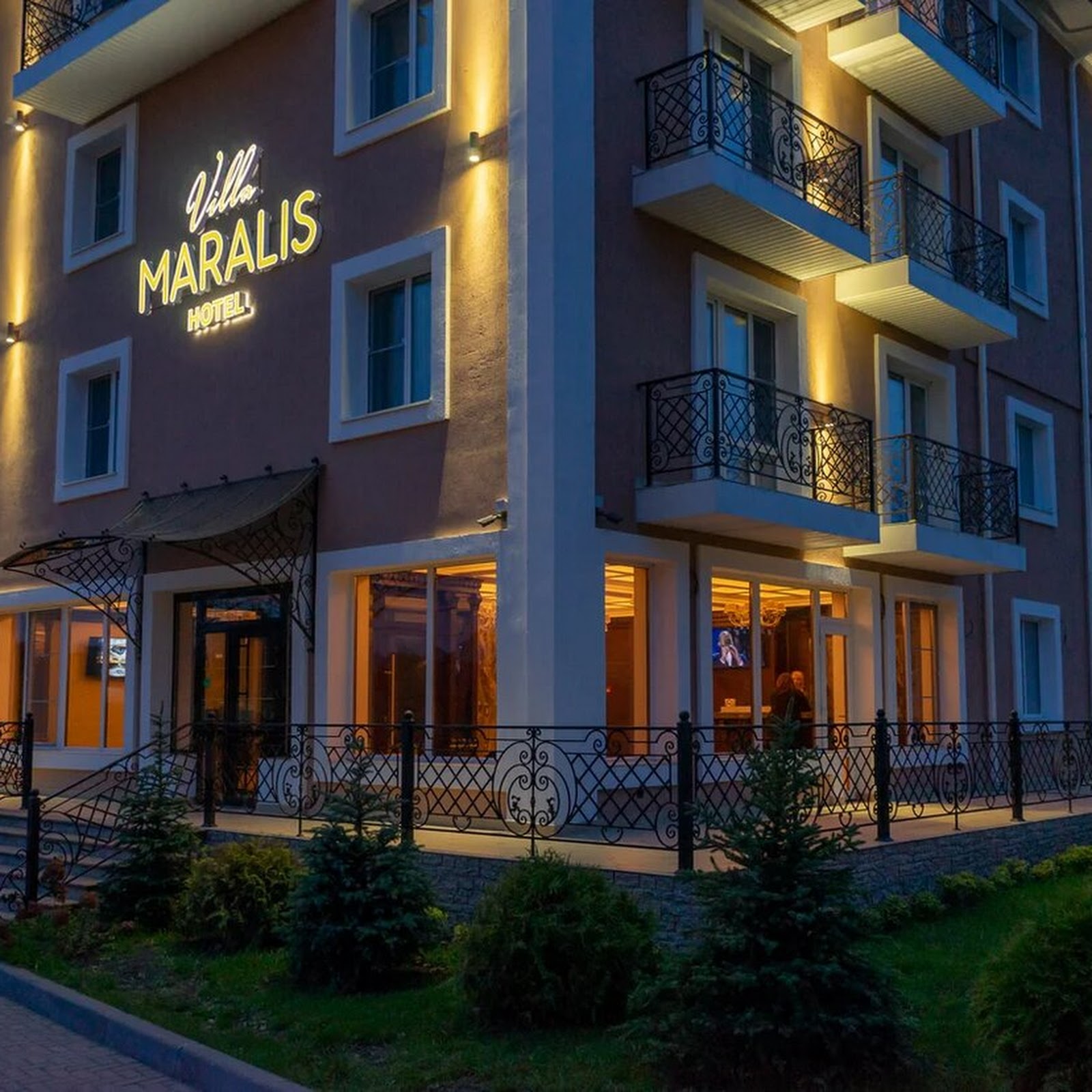 ПАРК-ОТЕЛЬ ГРААЛЬ - photo 4