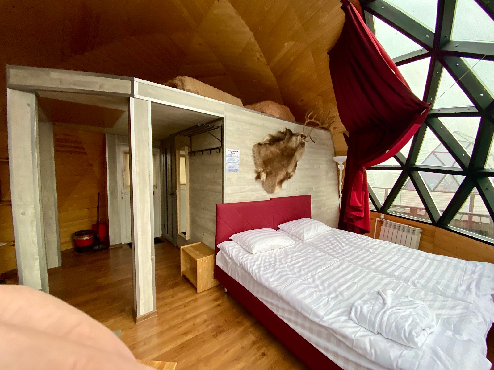 Глэмпинг Аврора Вилладж Деревня Северного Сияния Отель Aurora Village Murmansk Eco Hotel Igloo officially site Аврора Вилладж Официальный сайт. Купола - Иглу ждут Вас в Эко отеле Мурманске в 50 км по дороге в Териберку - photo 3