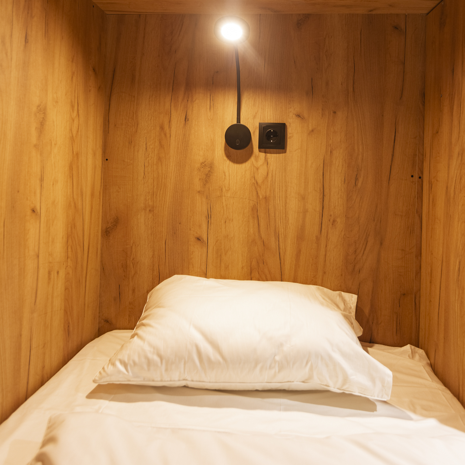 Капсульный Хостел Fox - photo 2