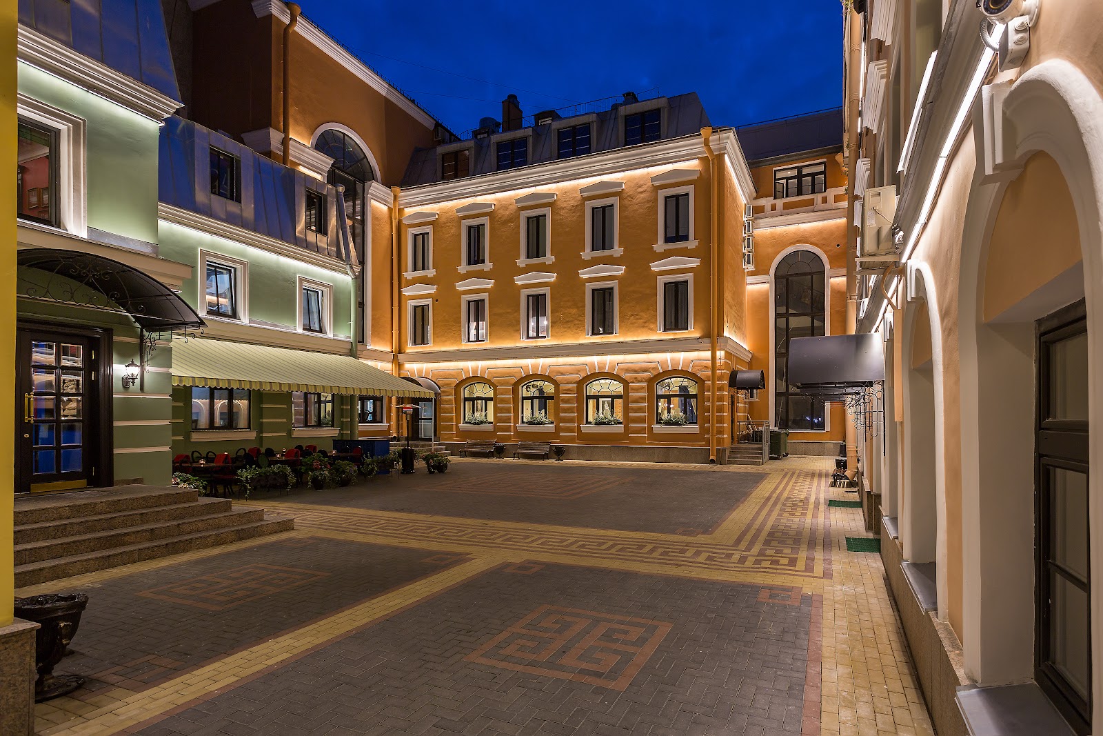 Гости Любят на Достоевского - photo 1