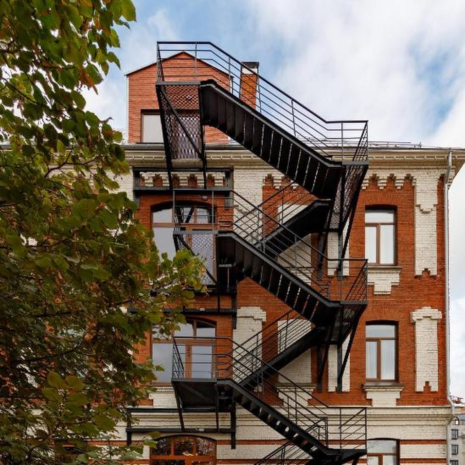 Артист на Китай Городе - photo 5