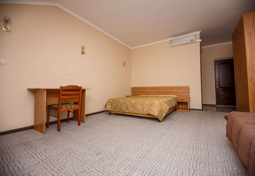 Ливадия - photo 1