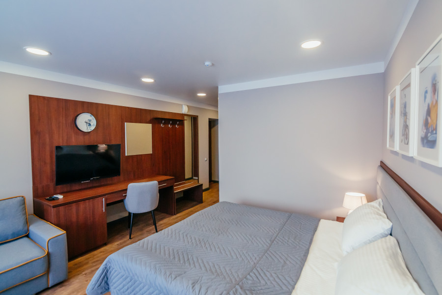 Отель Ле Мон