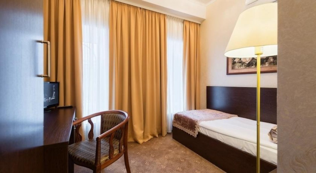 Камергерский - photo 1