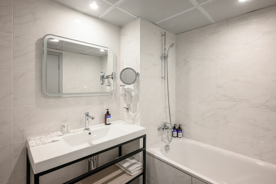 bobo st.art.hotel - photo 2