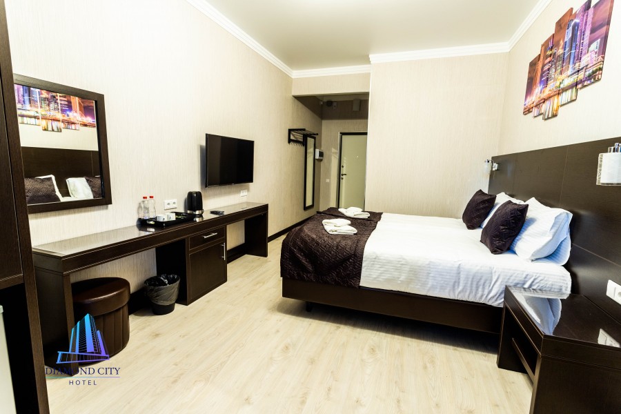 Diamond City - photo 3