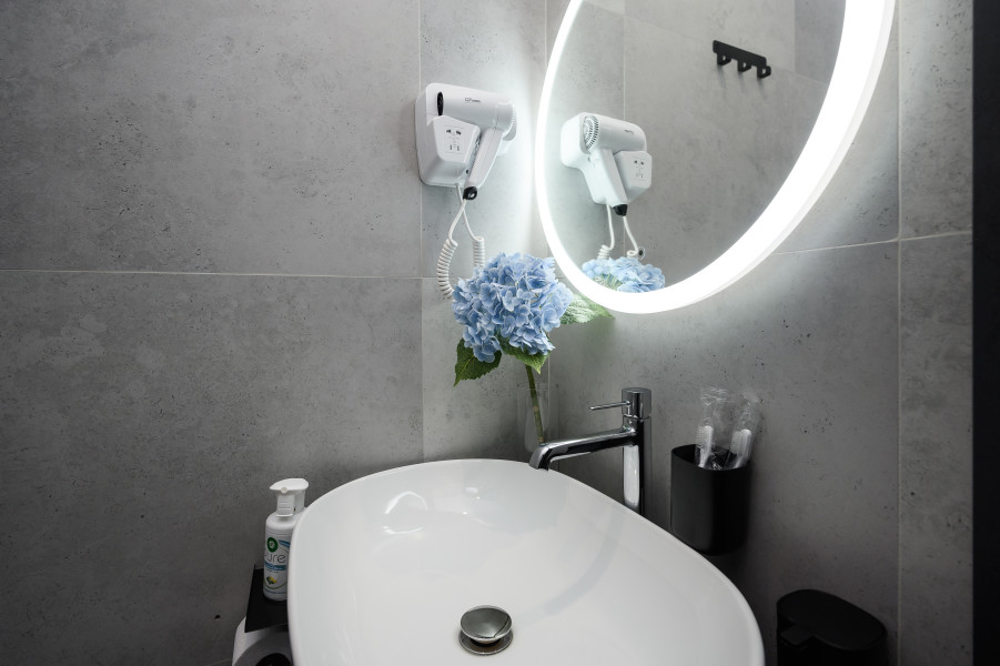 Maxi Hotel - photo 3