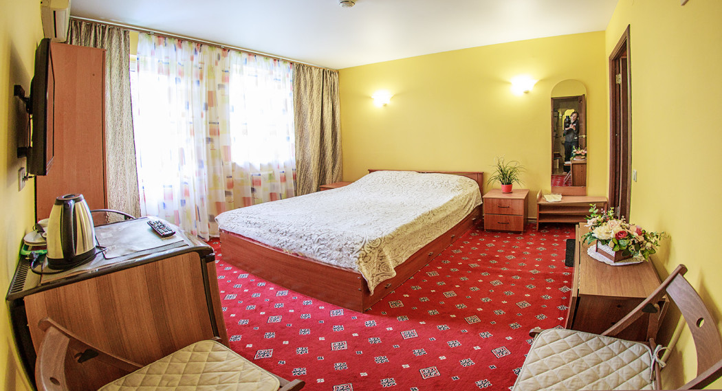 Изумрудный