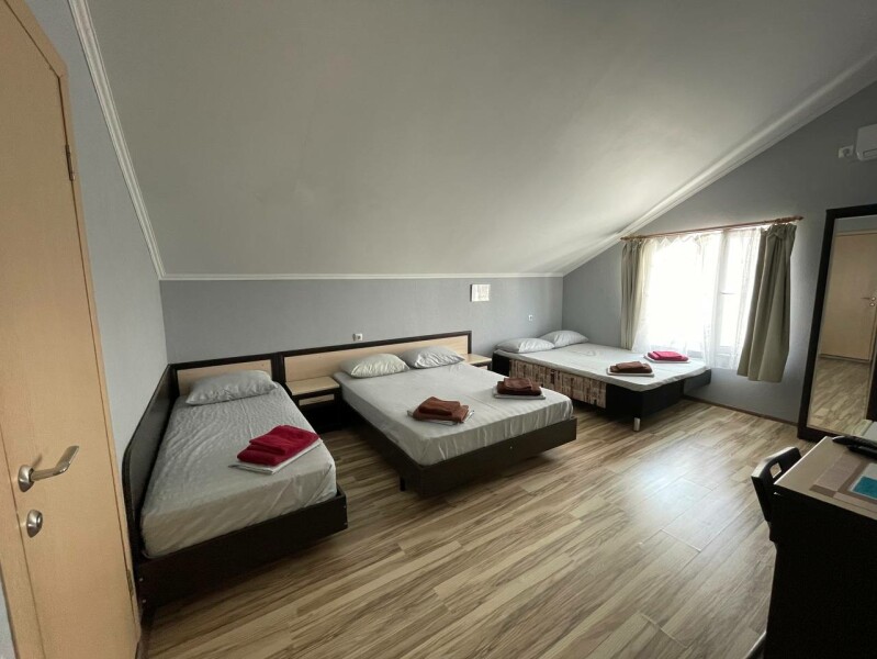 Джулия - photo 1