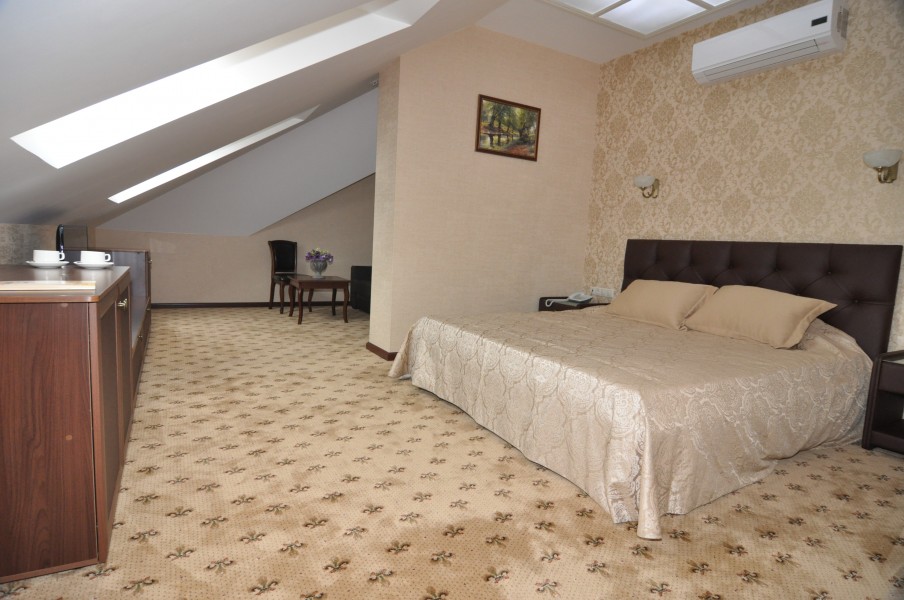 Сударь - photo 1