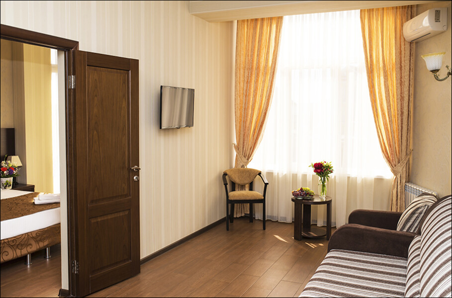 Лазурное окно - photo 1