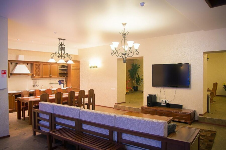 Golden palace - photo 2