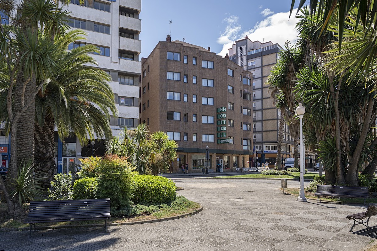 F.M. Hotel - photo 2