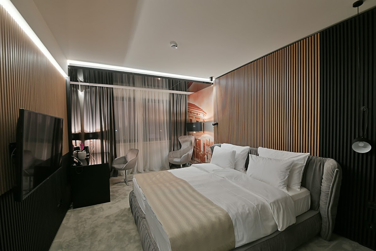 Хотел "Кавказ" - photo 2