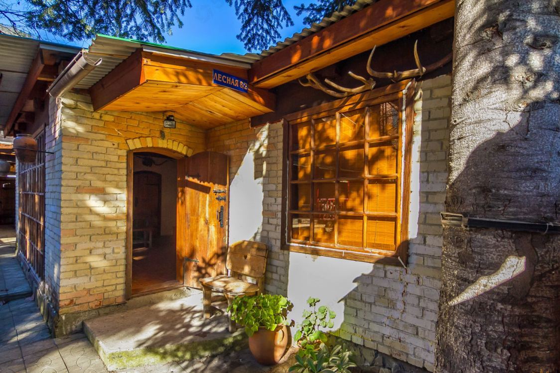 Guest House in Guserpil