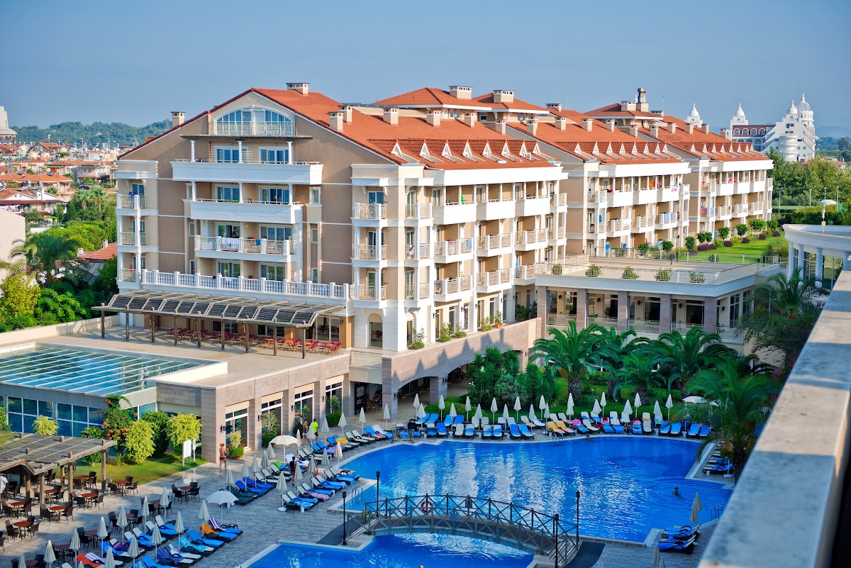 Crystal Palace Hotel - photo 5