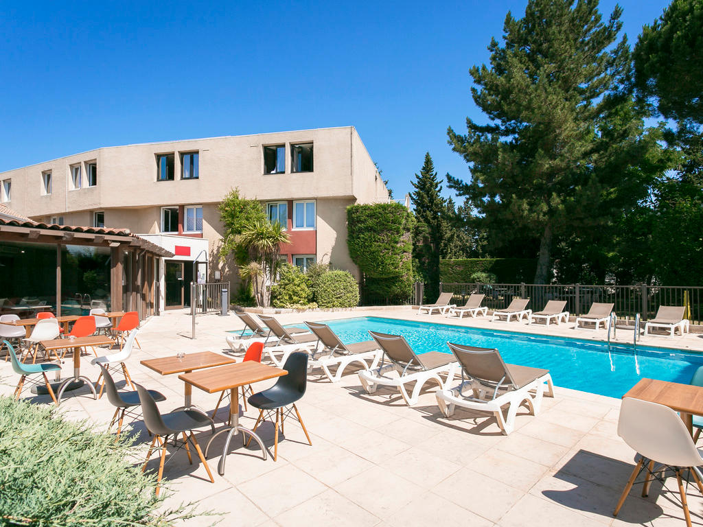 Cheri Hotel - photo 2