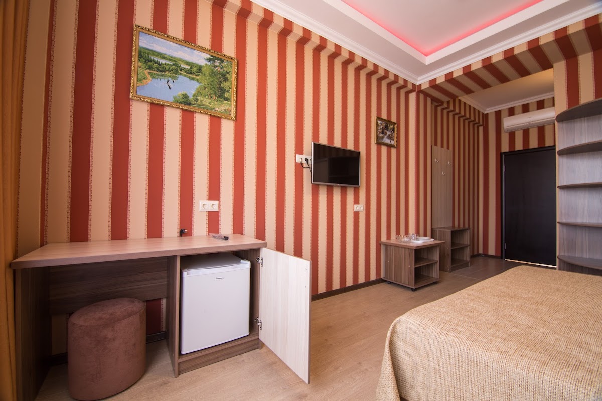 ML Hotel - photo 3