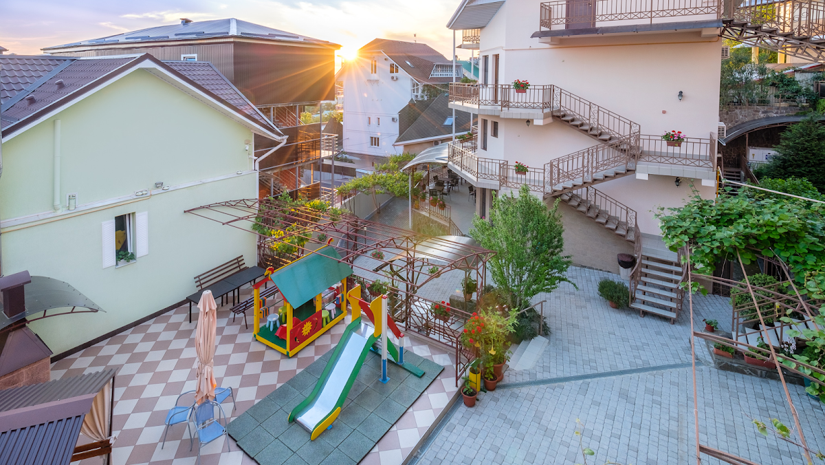 L-hotel - photo 5