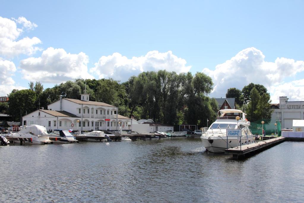 Яхт-клуб "Спартак"