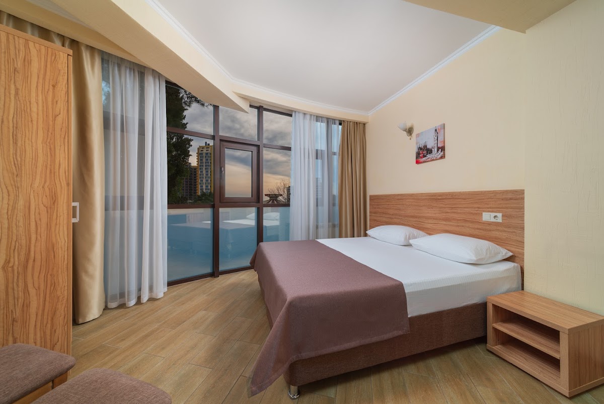 Room Hotel - photo 2