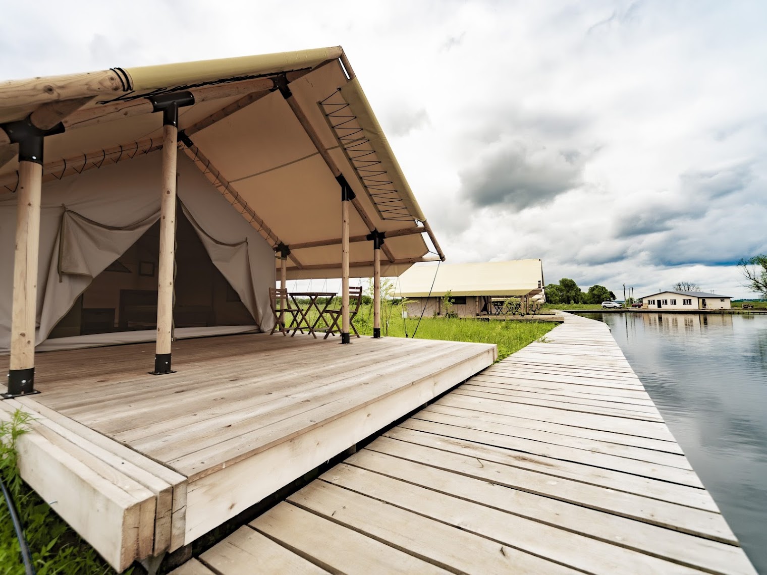 Парк-Отель "Остров" - ГЛЭМПИНГ