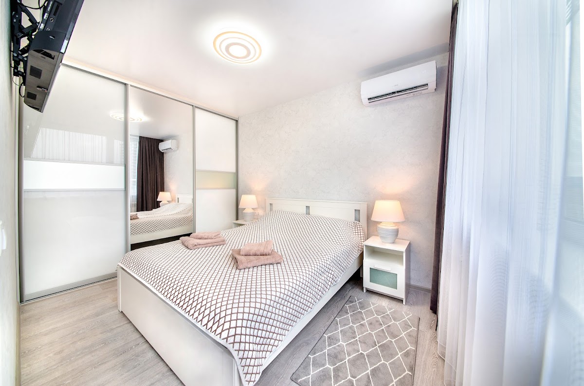 Top House - photo 3