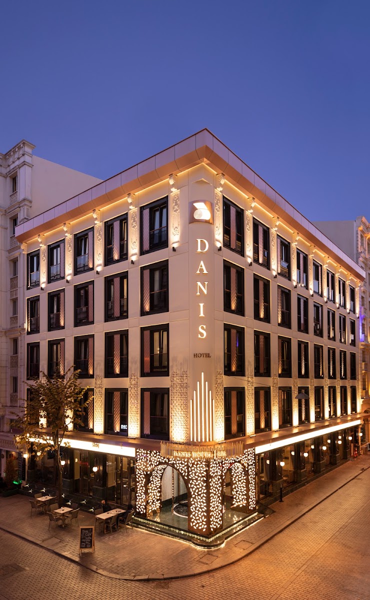 CARLTON HOTEL - photo 2