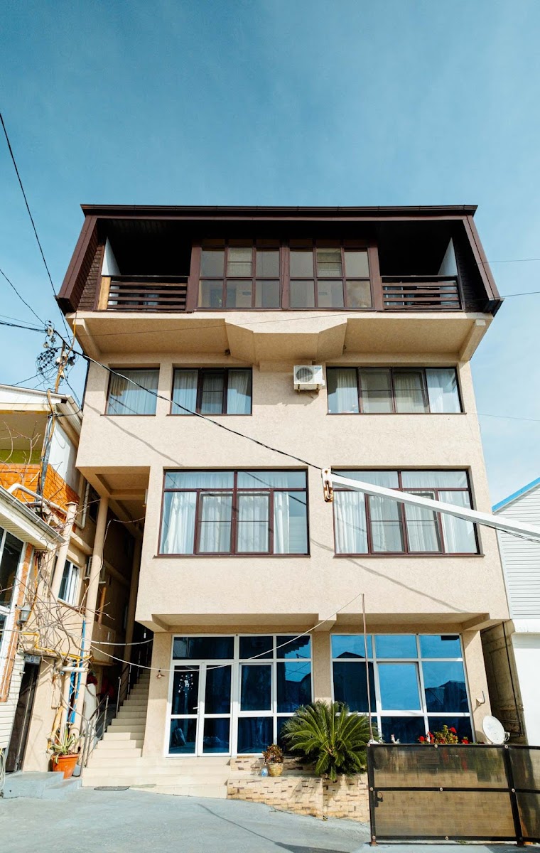 "Семейный отель Мадагаскар" Дагомыс - photo 4