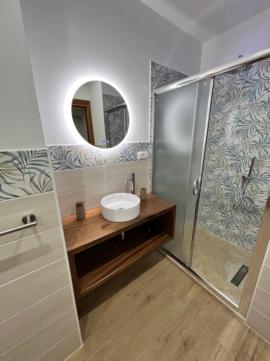 Prince Apartments - photo 4