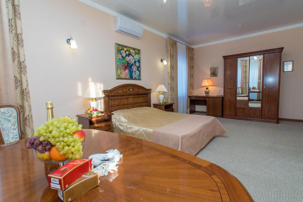 Отель "VINOGRAD" - photo 2