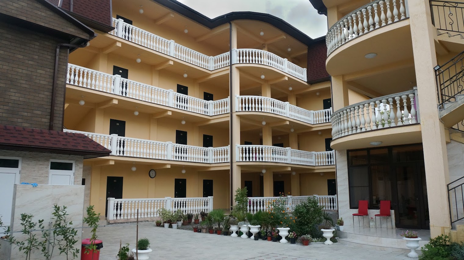 Aquamarine Family Club, Гагра