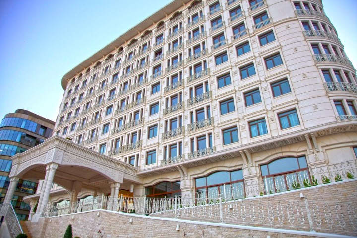 Skyport Hotel - photo 5