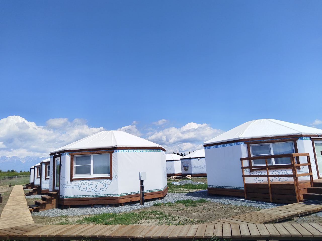 Кемпинг отель "Юрты"