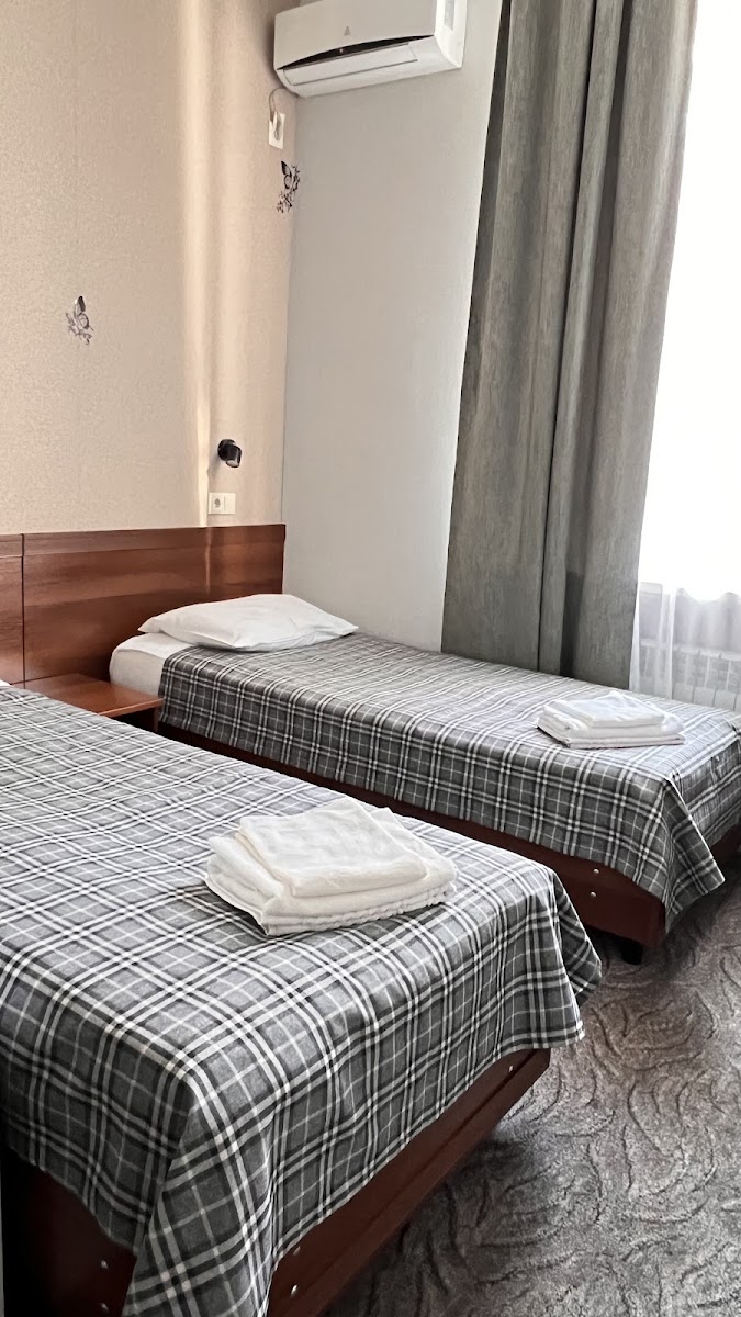 LefHotel - photo 2