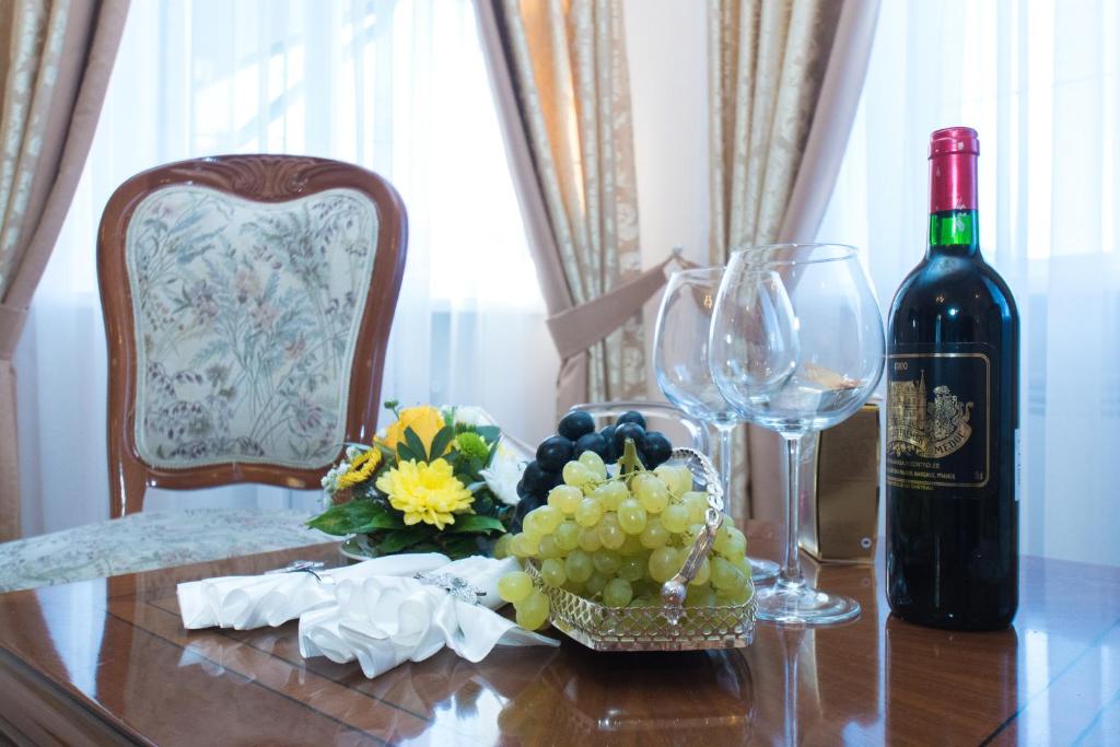 Отель "VINOGRAD" - photo 5