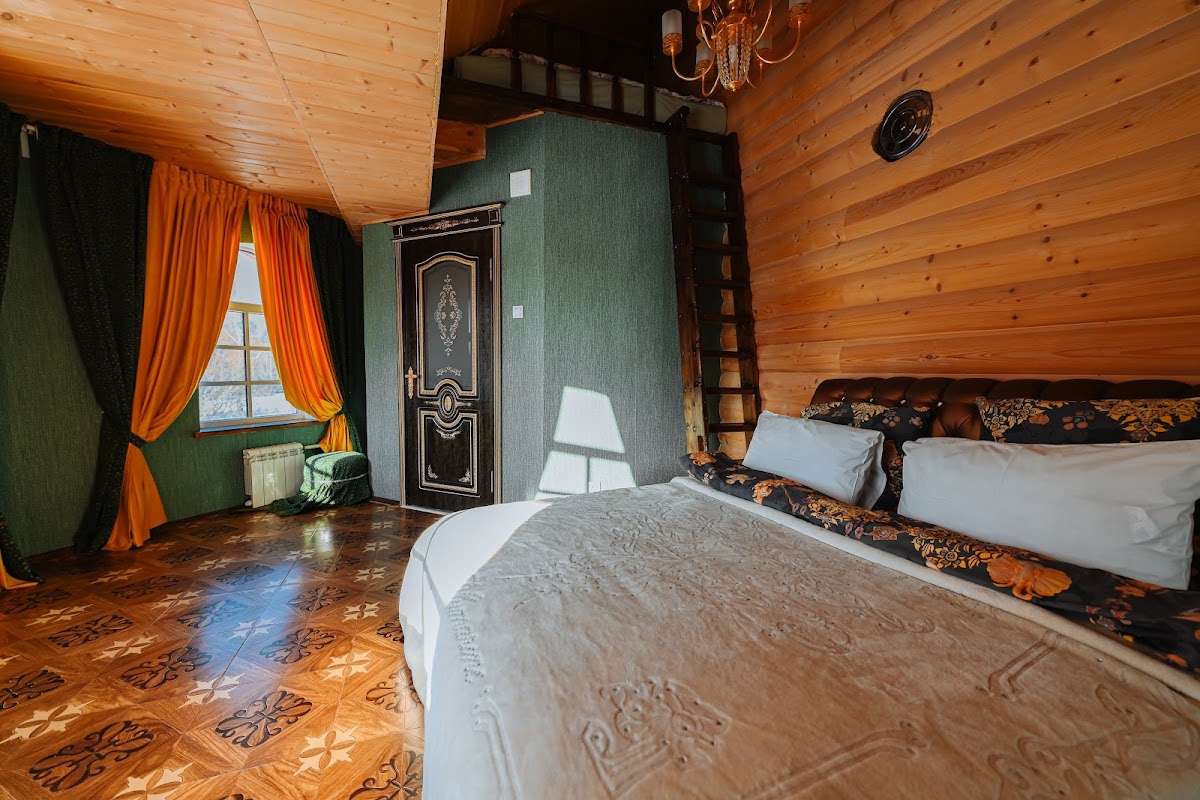 Замок в лесу - photo 2